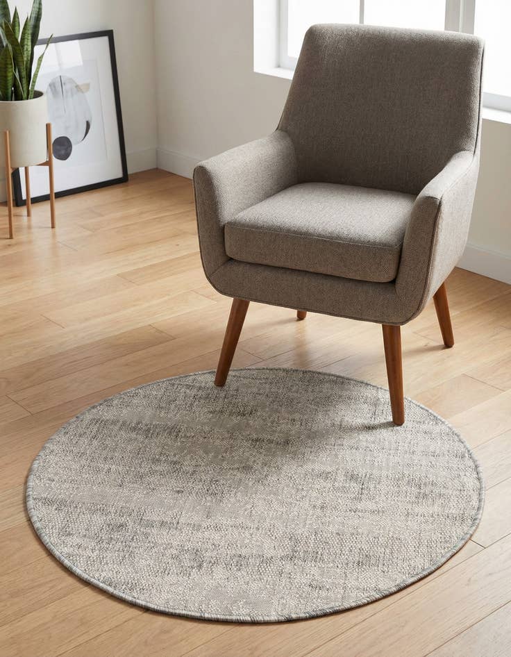 Detail image of 3' x 3' Easy-Clean Modern Indoor / Outdoor Round Rug