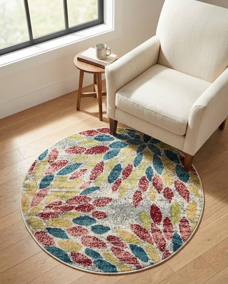 Detail image of 4' 1 x 4' 1 Charleston Round Rug