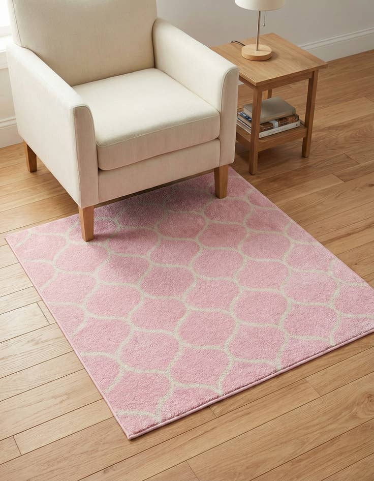 Detail image of 3' x 3' Trellis Frieze Square Rug