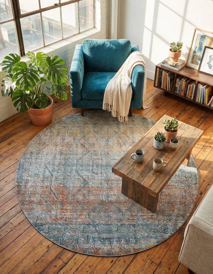 Detail image of 7' x 7' Newport Round Rug