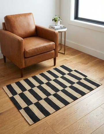 2' 8 x 3' 10 Hand Woven Kilim Modern Wool Rug