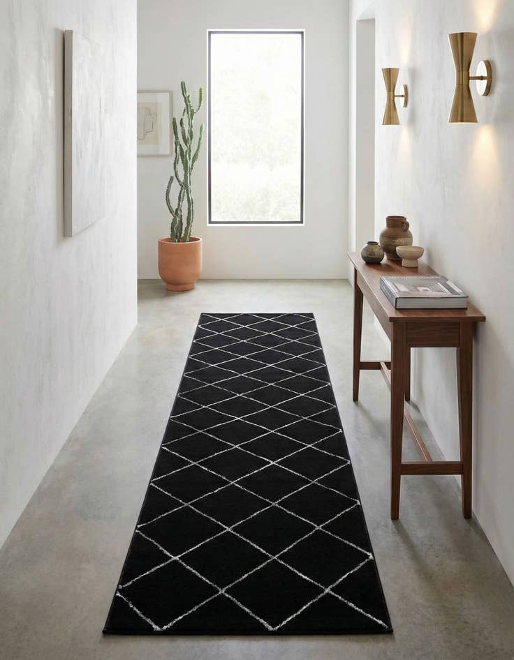 Detail image of 2' 7 x 12' Vogue Geo Runner Rug