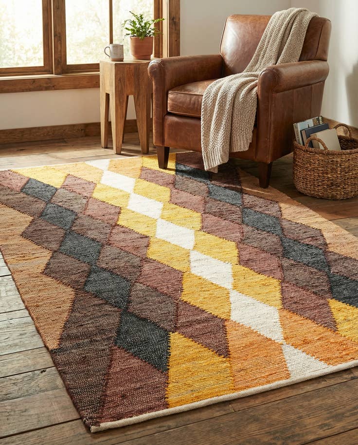 Detail image of 5' 1 x 8' Hand Braided Chindi Cotton Rug