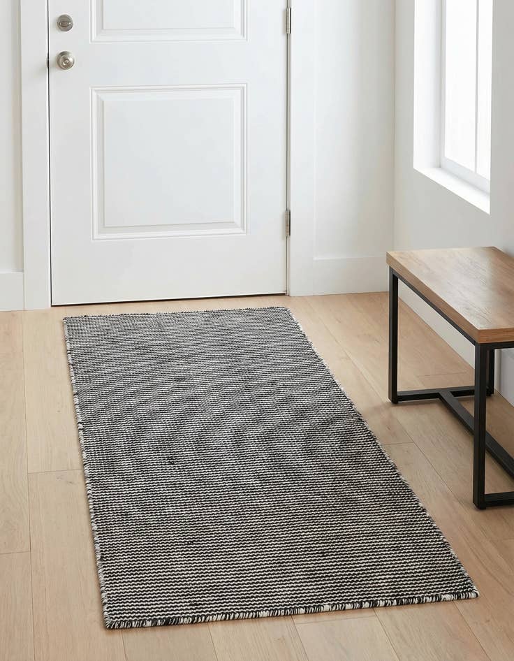 Detail image of 2' x 4' 1 Easy-Clean Jill Zarin Palm Springs Indoor / Outdoor Runner Rug