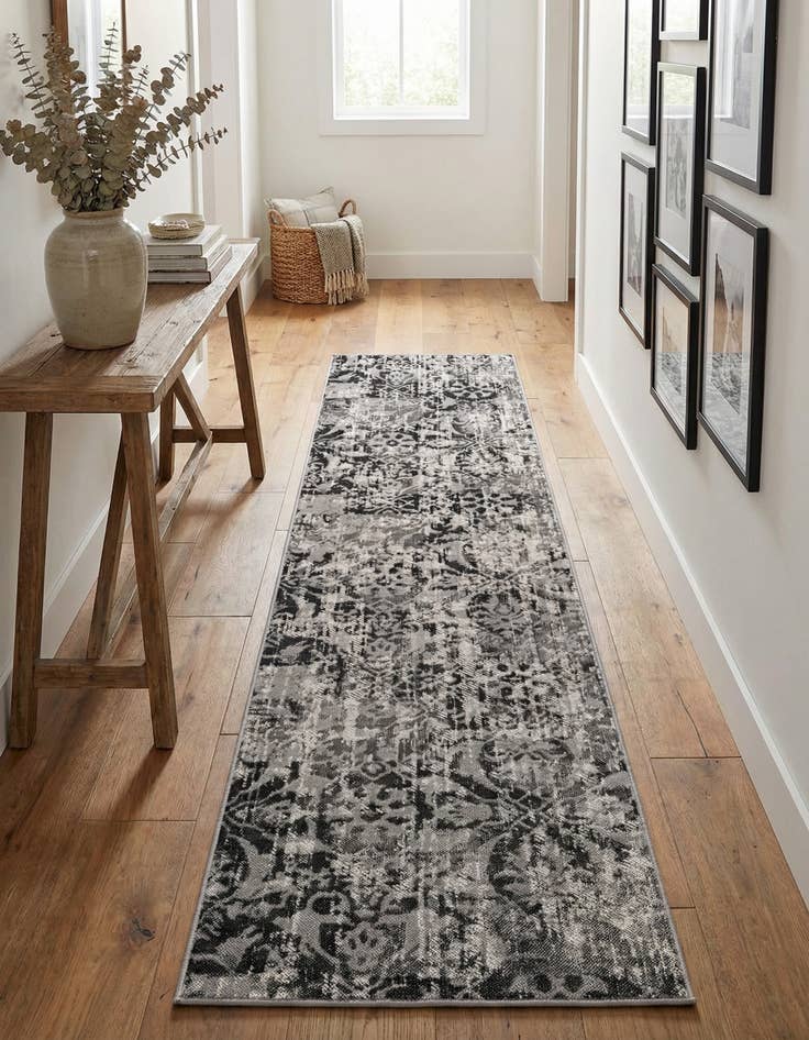 Detail image of 2' 7 x 10' Lucerne Runner Rug