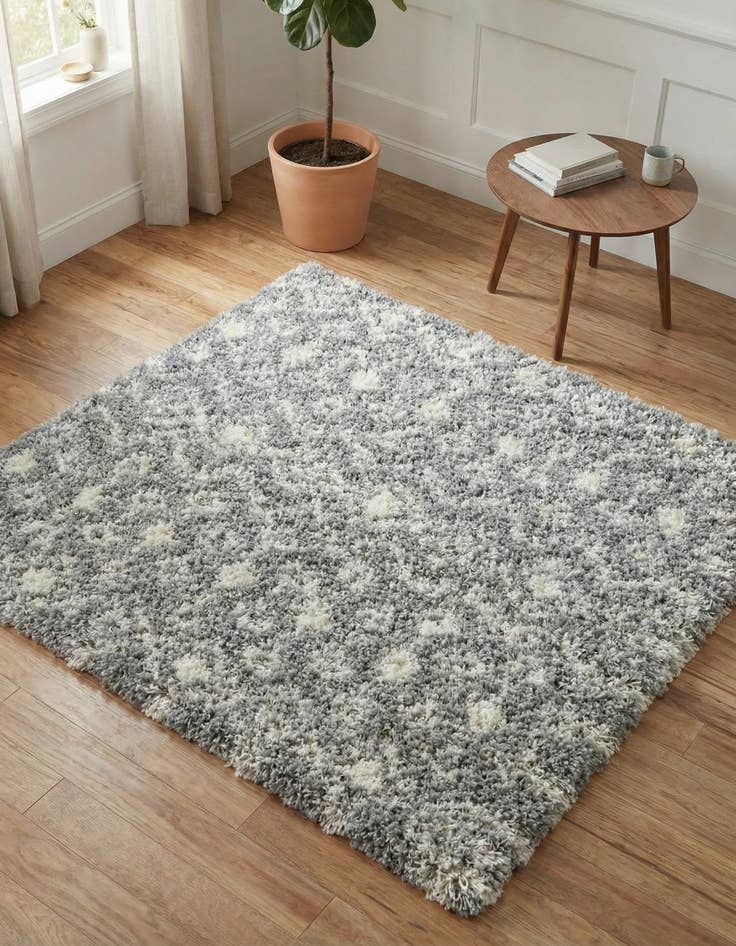 Detail image of 4' x 4' Moroccan Trellis Shag Square Rug