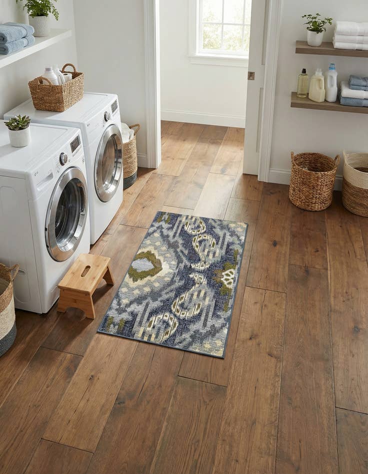 Detail image of 2' 2 x 3'  Washable Modern Indoor / Outdoor Rug