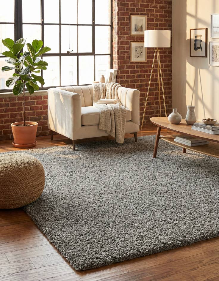 Detail image of  7' 10 x 10' Solid Shag Rug