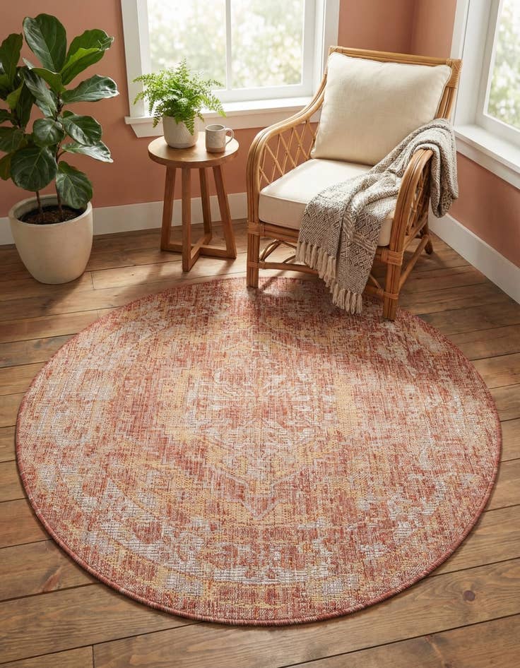Detail image of 4' x 4' Easy-Clean Traditional Indoor / Outdoor Round Rug
