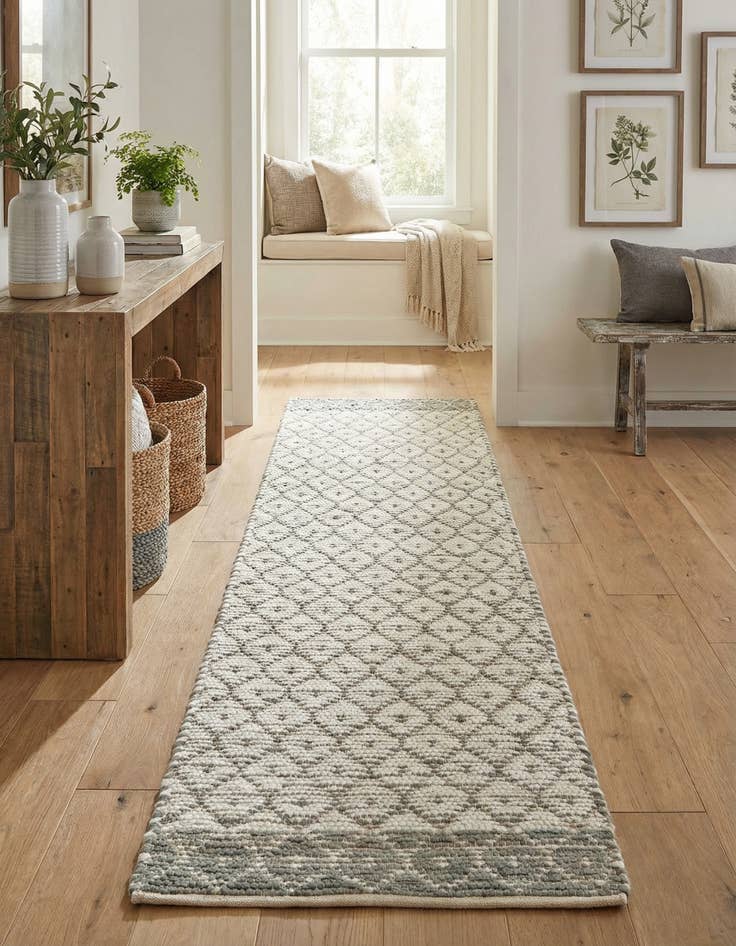 Detail image of 2' 7 x 10'  Hand Woven Chindi Trellis Runner Rug