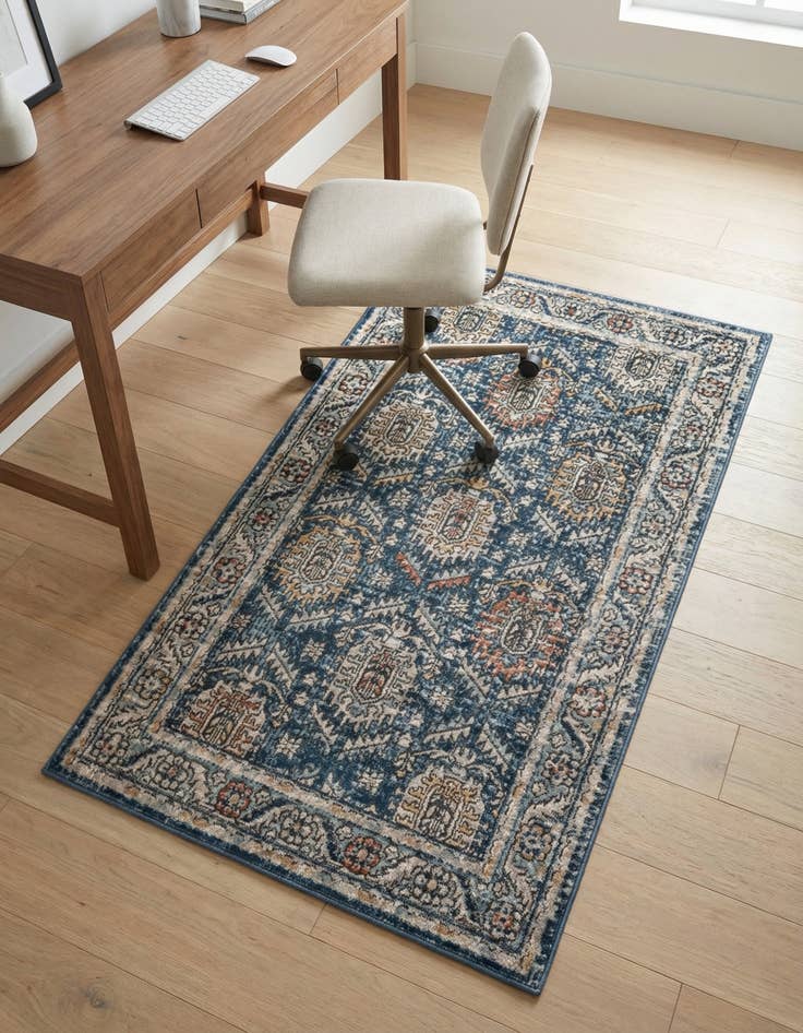 Detail image of 3' 3 x 5' 3 Nyla Rug