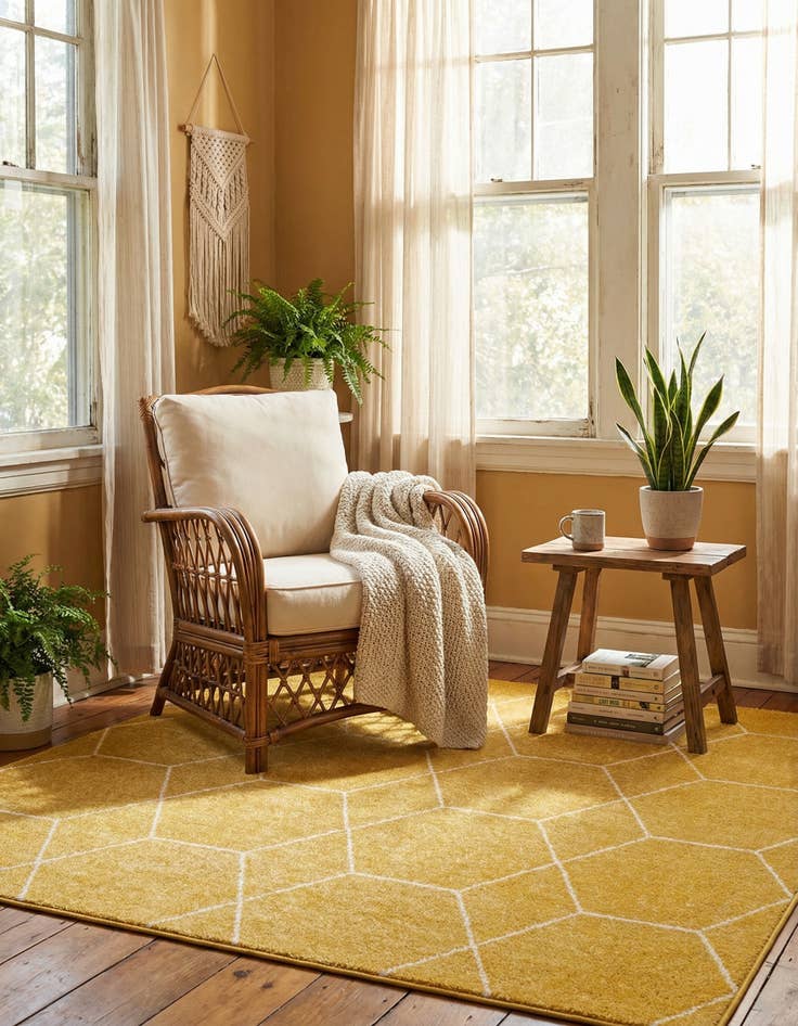 Detail image of 6' x 6' Lattice Frieze Square Rug