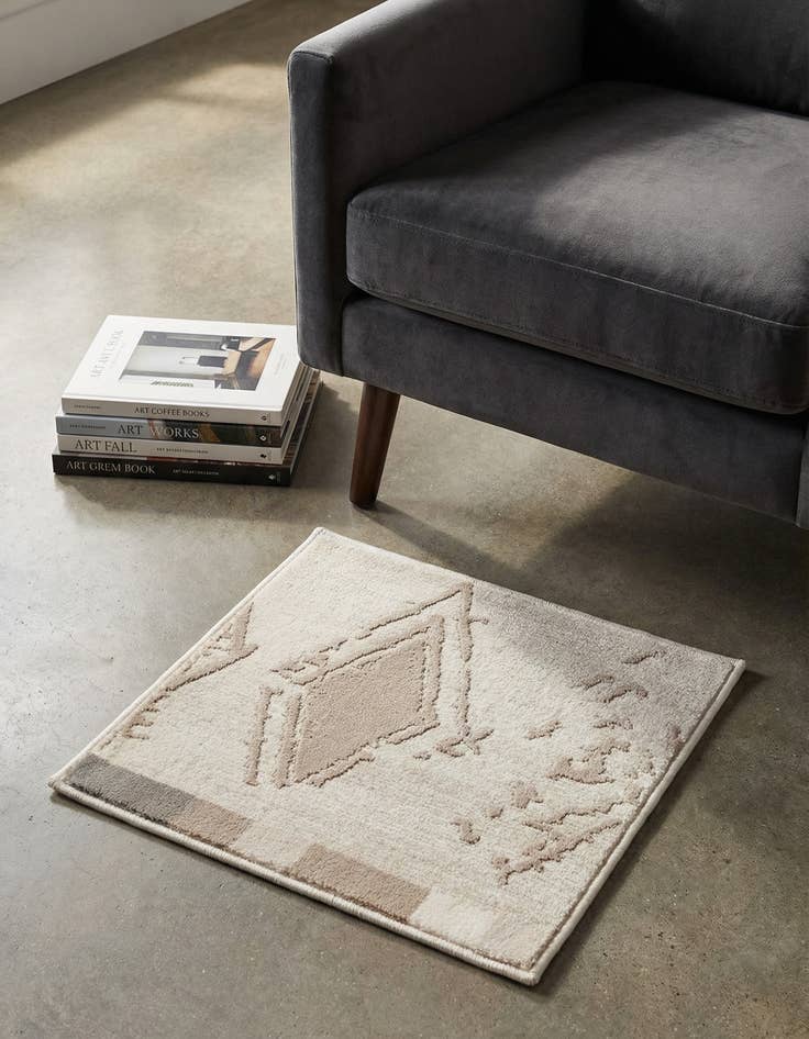 Detail image of Jill Zarin 1' 8 x 1' 8 Uptown Sample Rug