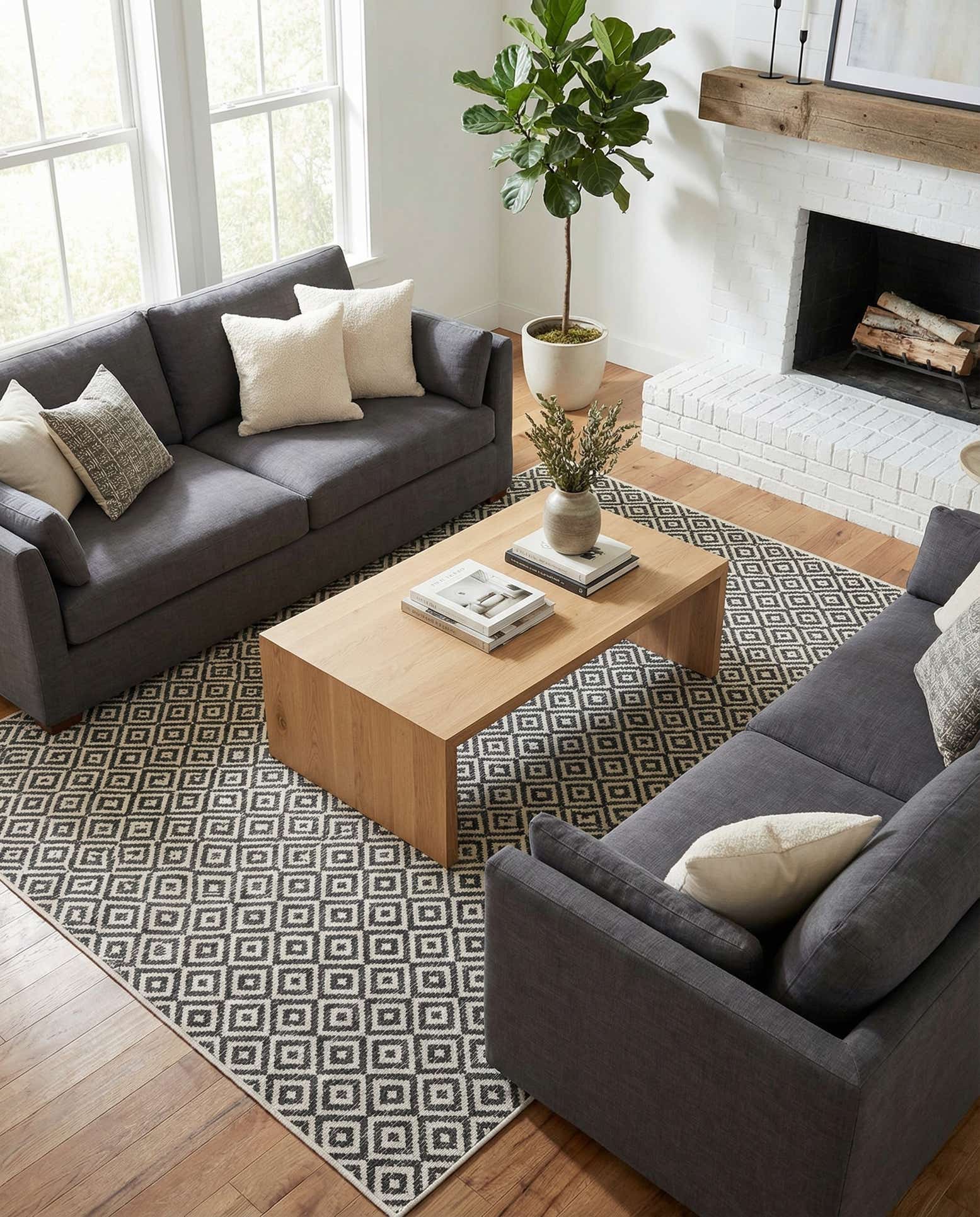 7' 10 x 10' Easy-Clean Jill Zarin Costa Rica Indoor / Outdoor Rug