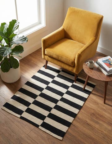 2' 8 x 3' 10 Hand Woven Kilim Modern Wool Rug
