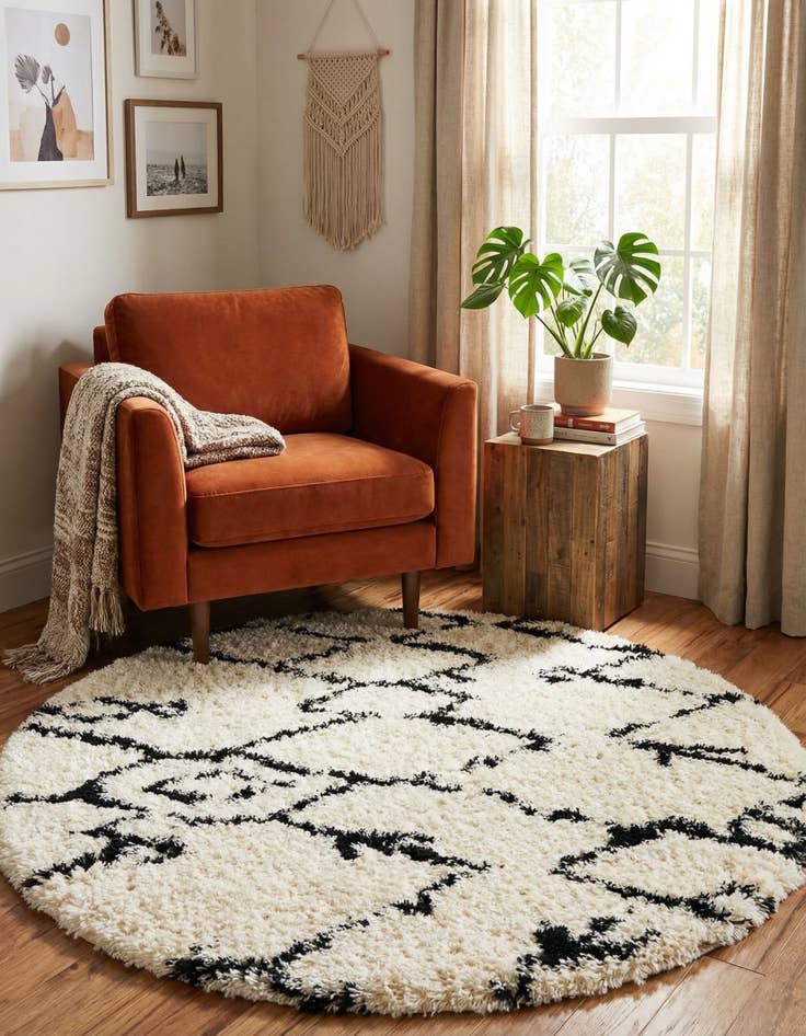 Detail image of 5' x 5' Infinity Shag Round Rug