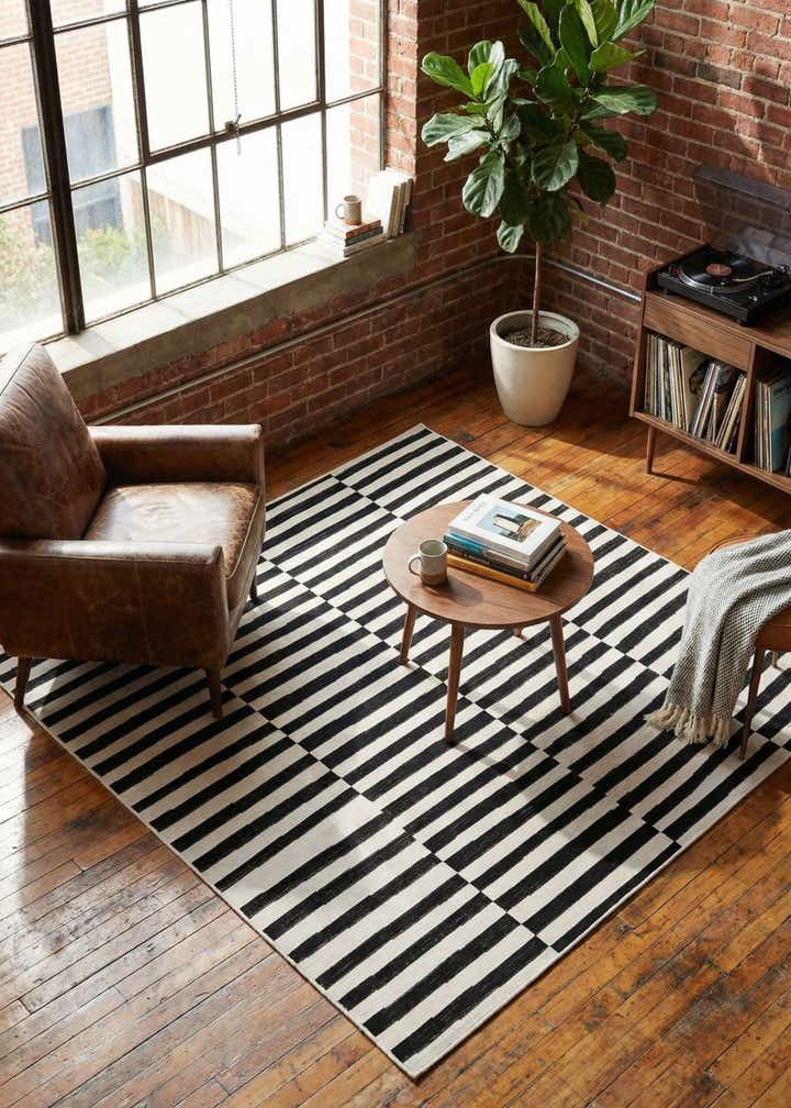 5' 3 x 5' 3 Tribeca Square Rug