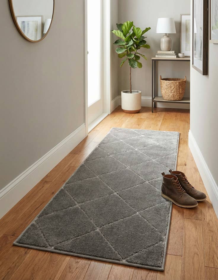 Detail image of 2' x 5' Vogue Geo Runner Rug