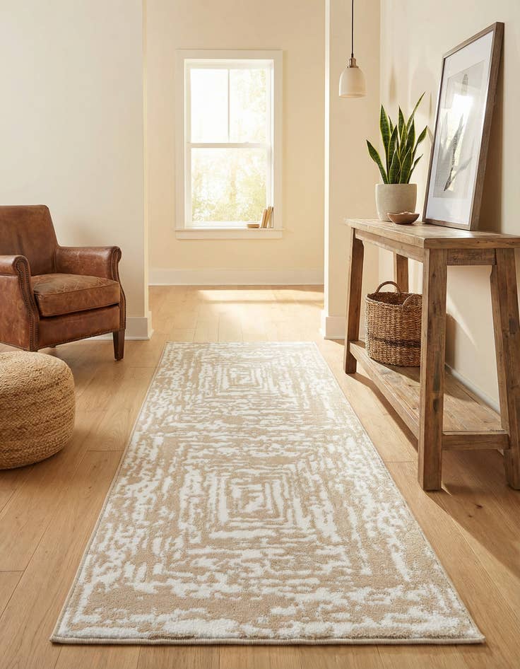 Detail image of 2' x 5' Hermitage Runner Rug