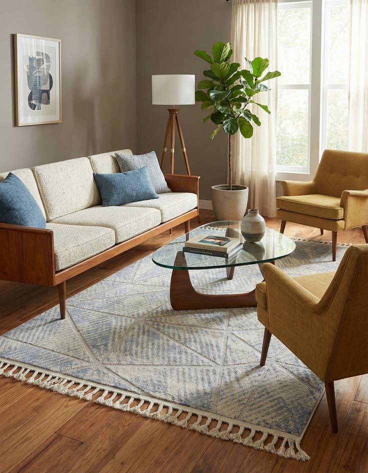 Detail image of 5' 3 x 8' Arlo Rug