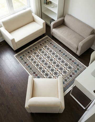 4' x 6' Nain Design Rug