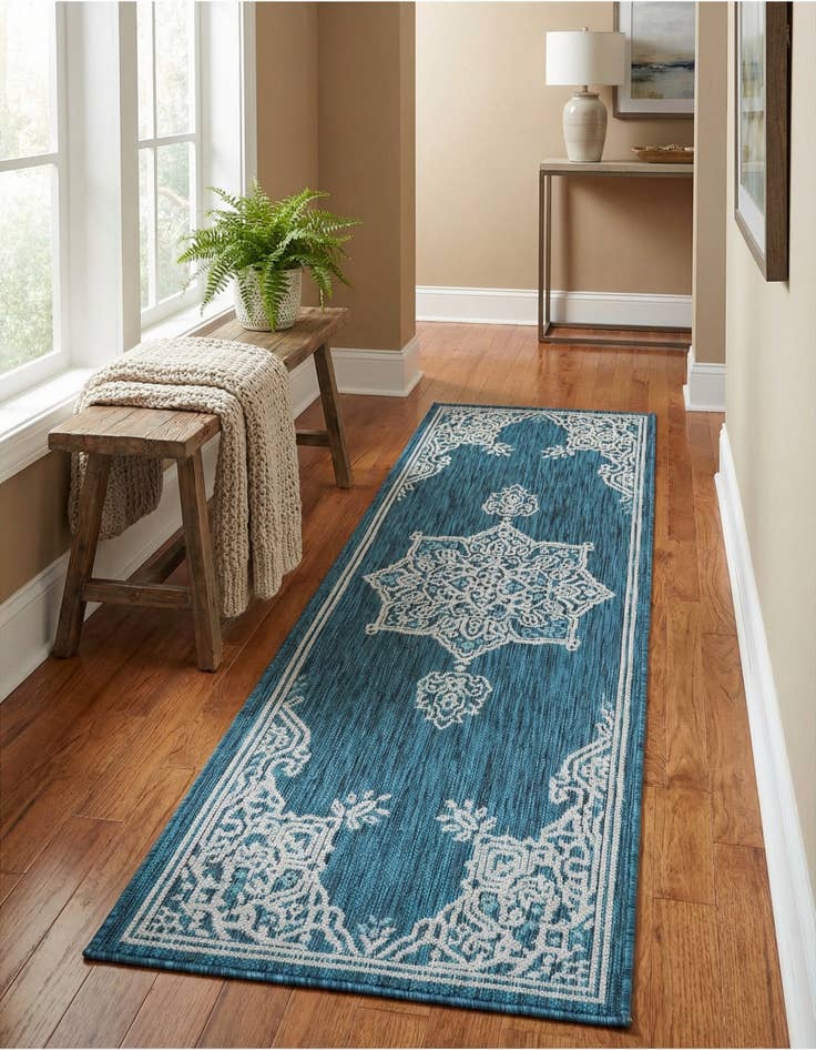Detail image of 2' x 6' Washable Traditional Indoor / Outdoor Runner Rug