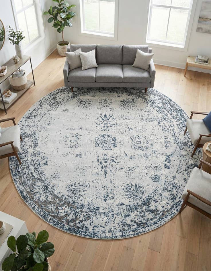 Detail image of 10' x 10' Monte Carlo Round Rug