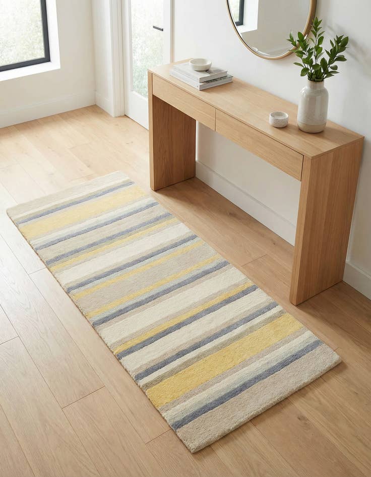 Detail image of 2' 8 x 4' 10 Luna Wool Rug