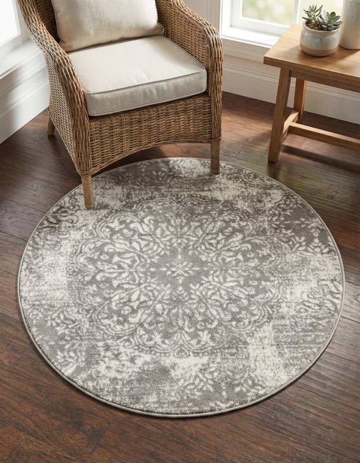 Detail image of 4' 1 x 4' 1 Monaco Round Rug