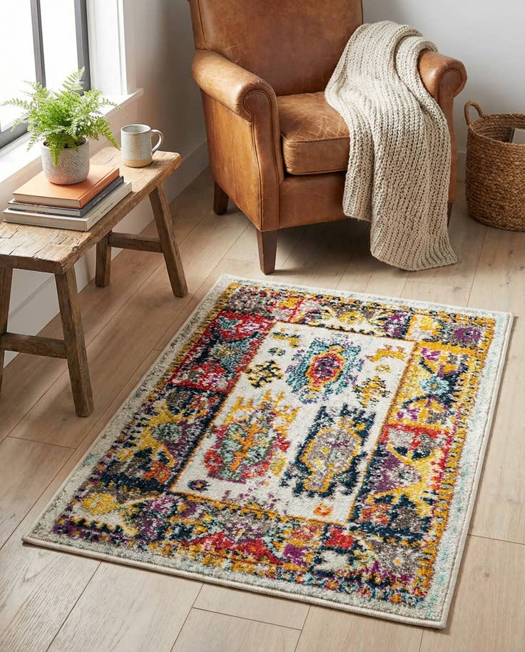 Detail image of 2' x 3' 1 Carrington Rug