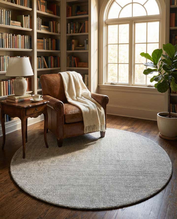5' 3 x 5' 3 Hand Woven Jill Zarin English Manor Farmhouse Wool Round Rug