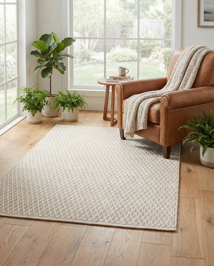 Detail image of 4' 1 x 6' 1 Hand Woven Lattice Wool Rug
