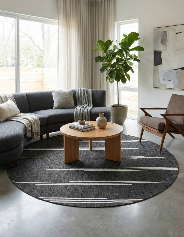 Detail image of 10' x 10'  Washable Modern Indoor / Outdoor Round Rug