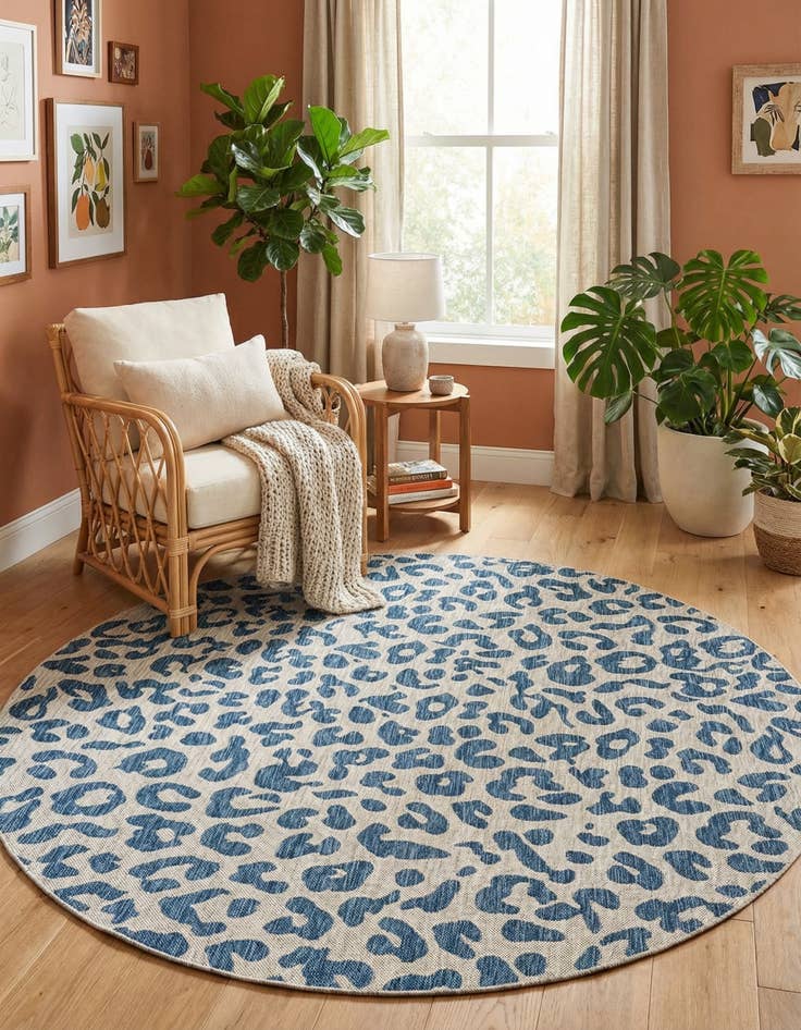 Detail image of 7' 10 x 7' 10 Washable Safari Indoor / Outdoor Round Rug