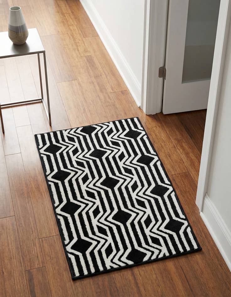 Detail image of 2' x 3' Vince Camuto Rug