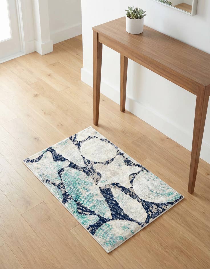 Detail image of 2' x 3' Ariel Rug