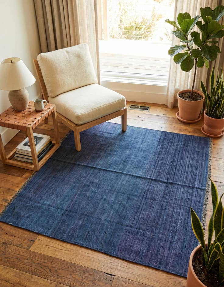 Detail image of 4' 3 x 4' 6 Hand Woven Kilim Modern Wool Square Rug