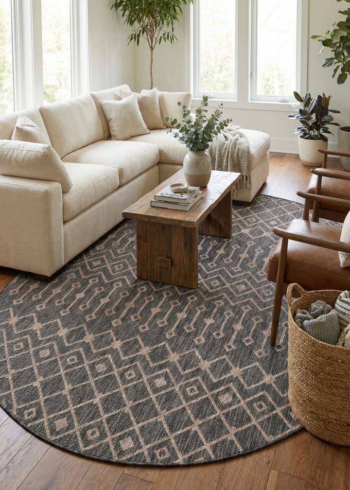 7' 10 x 10' Easy-Clean Trellis Indoor / Outdoor Oval Rug