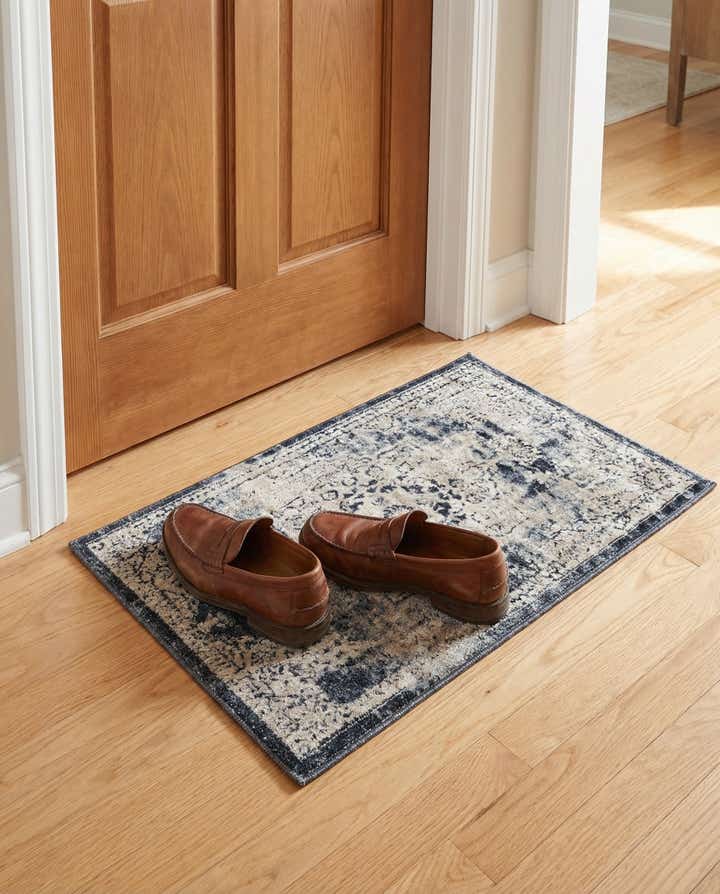 2' x 3' Villa Rug