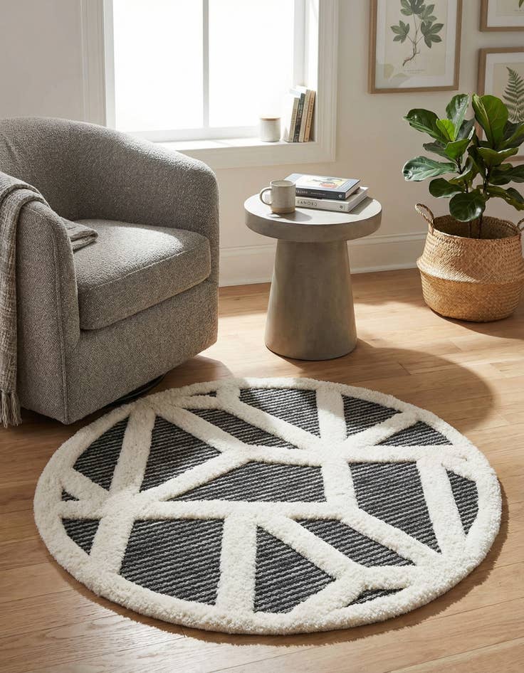 Detail image of 3' x 3' Prismatic Round Rug