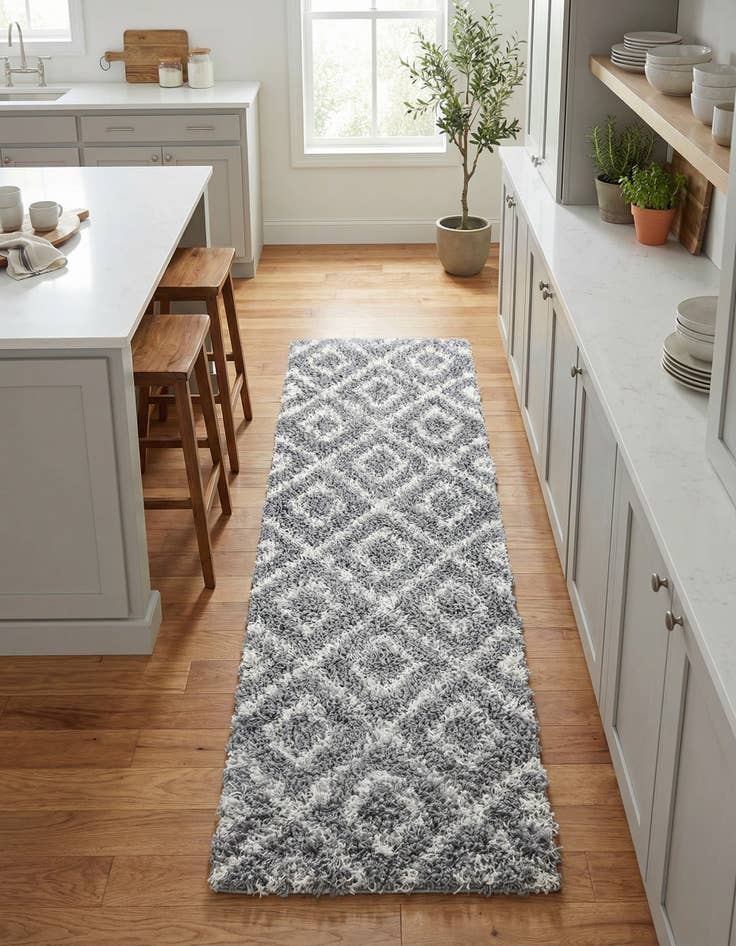 Detail image of 2' x 6' Trellis Shag Runner Rug