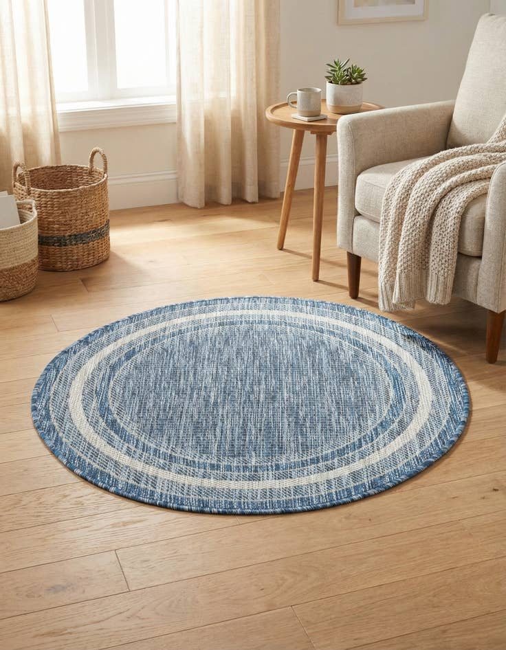 Detail image of 3' x 3'  Washable Border Indoor / Outdoor Round Rug
