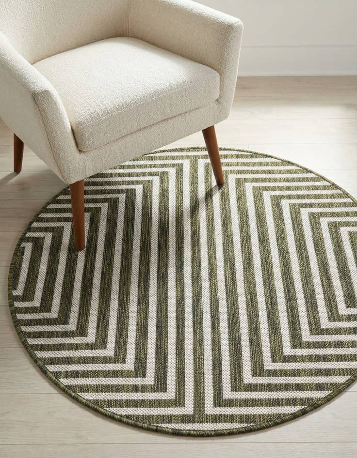 Detail image of 3' x 3'  Washable Modern Indoor / Outdoor Round Rug
