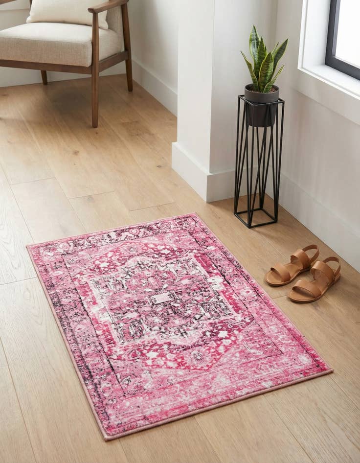 Detail image of 2' 2 x 3' Medina Rug