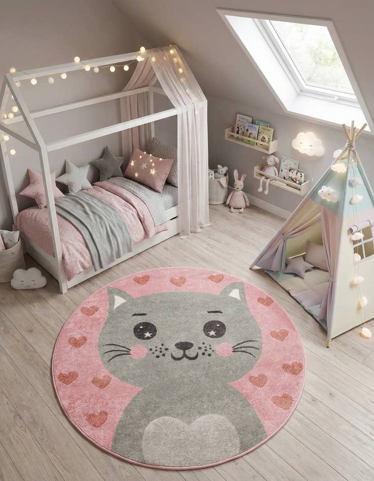 Detail image of 5' 3 x 5' 3 Cat Whimsy Kids Round Rug