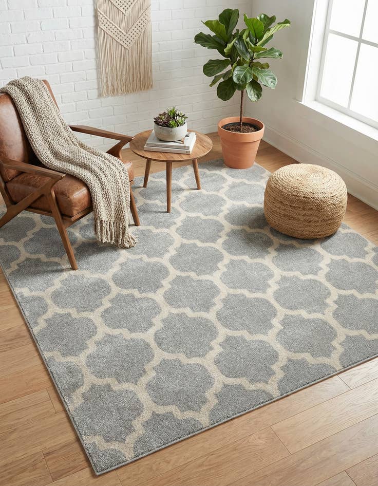 Detail image of 6' x 6' Lattice Square Rug