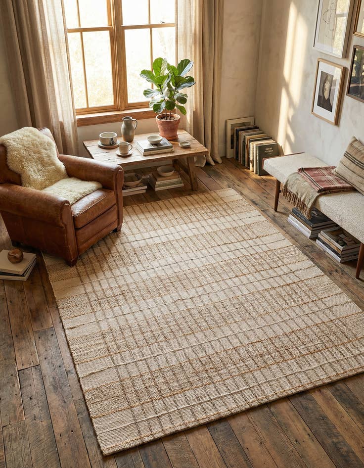Detail image of 7' 10 x 10'  Hand Braided Laurel Handwoven Jute Rug