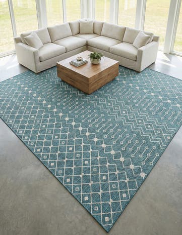 13' x 13' Easy-Clean Lattice Indoor / Outdoor Square Rug