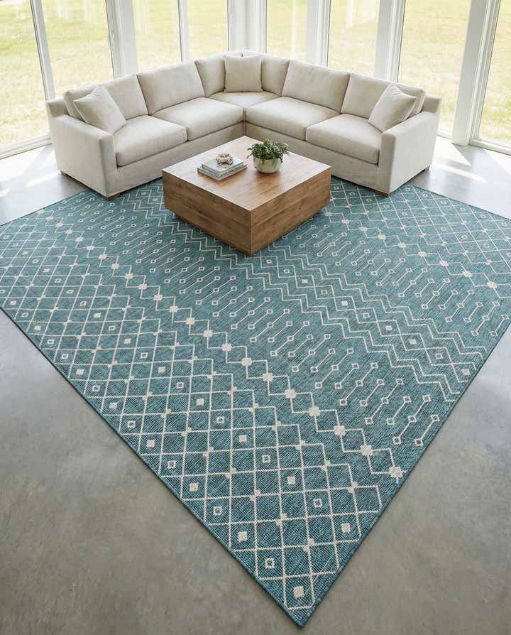 13' x 13' Easy-Clean Trellis Indoor / Outdoor Square Rug
