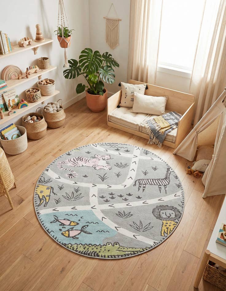 Detail image of 6' 1 x 6' 1 Animals Whimsy Kids Round Rug